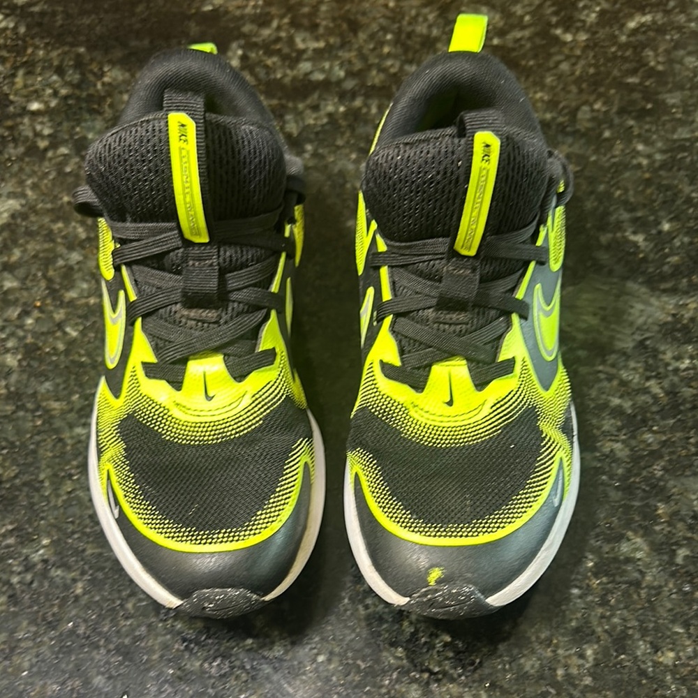 Nike Black and Green Sneakers Modern Design